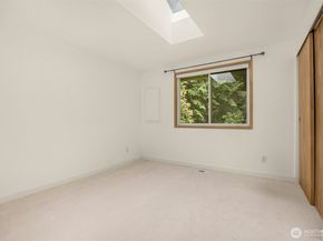 9820 NE Beach Crest Drive, Bainbridge Island WA 98110