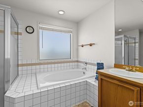 5907 S 296th Place, Auburn WA 98001