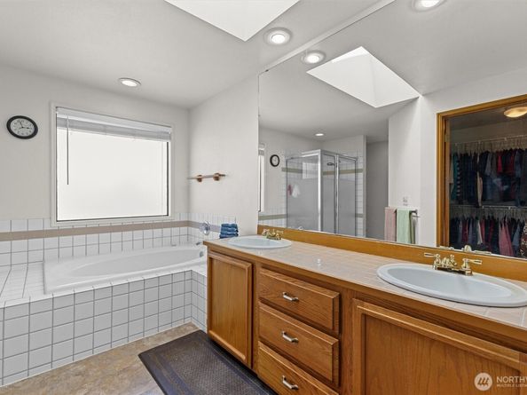 5907 S 296th Place, Auburn WA 98001