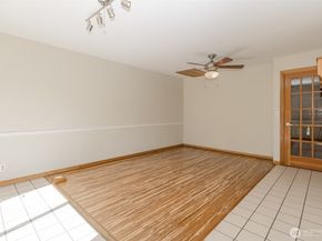 22004 117th Avenue SE, Kent WA 98031