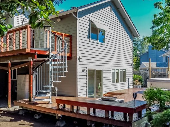22004 117th Avenue SE, Kent WA 98031