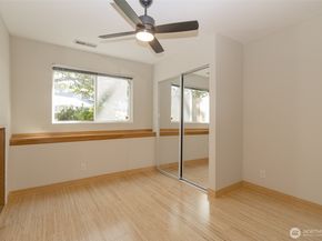 22004 117th Avenue SE, Kent WA 98031