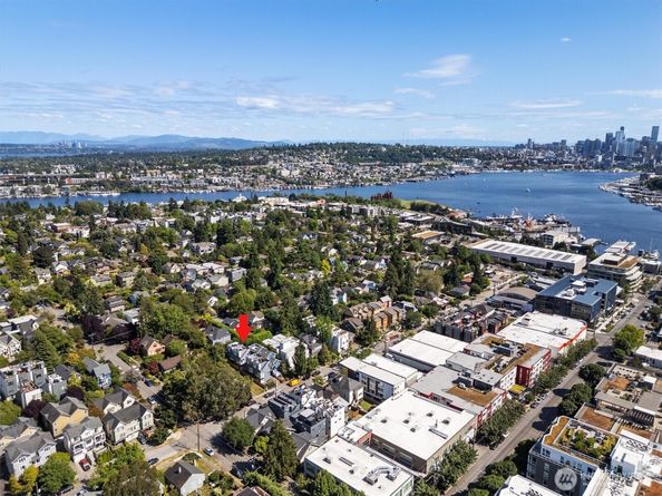 3642 A Interlake Avenue N, Seattle WA 98103