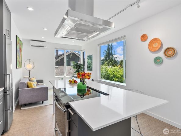 3642 A Interlake Avenue N, Seattle WA 98103