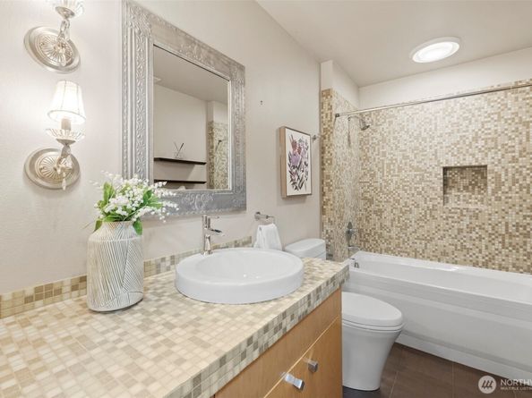 11121 NE 91ST Lane, Kirkland WA 98033