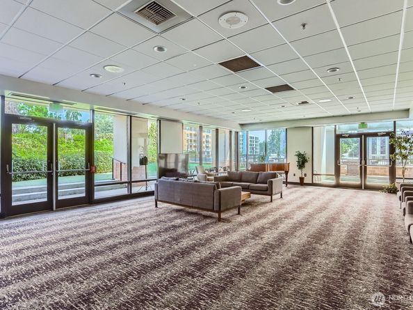 177 107th Avenue NE 703, Bellevue WA 98004
