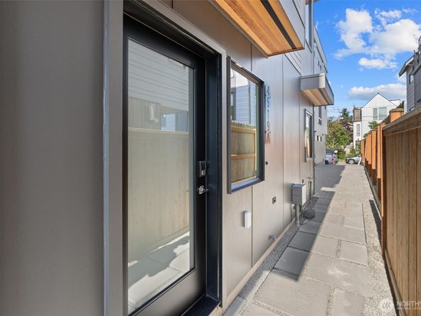 4519 C Bagley Avenue N, Seattle WA 98103