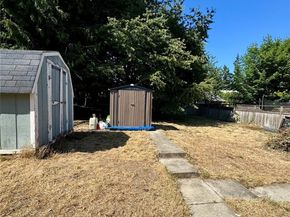 7169 E Raintree Lane, Port Orchard WA 98366