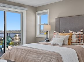 1006 4th Street W, Kirkland WA 98033