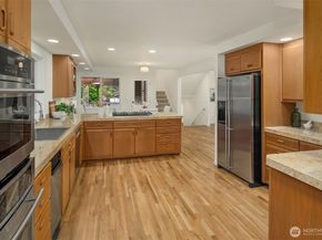 16508 NE 134th Place, Redmond WA 98052