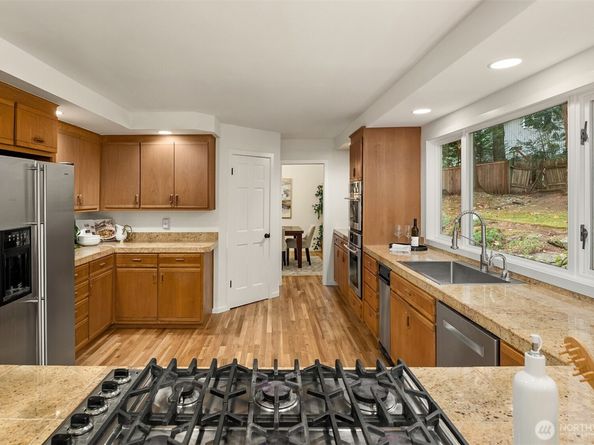 16508 NE 134th Place, Redmond WA 98052