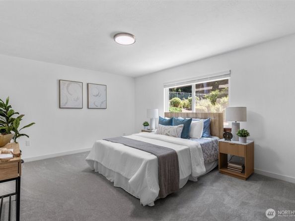 8308 Frederick Place, Edmonds WA 98026
