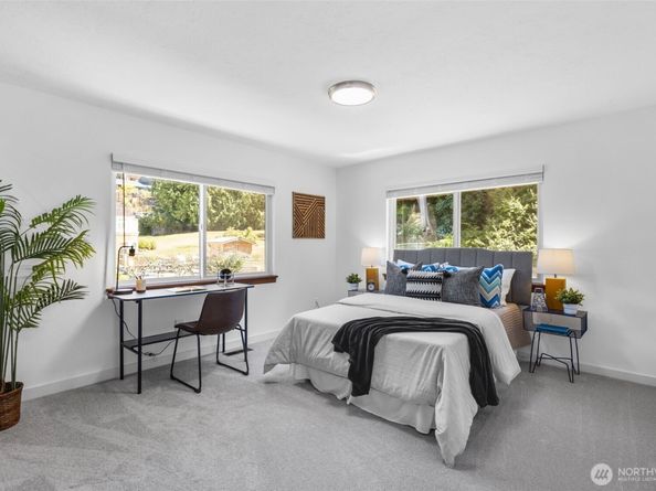 8308 Frederick Place, Edmonds WA 98026