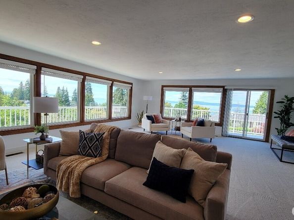 8308 Frederick Place, Edmonds WA 98026