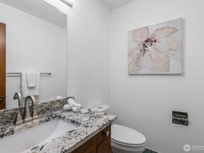 8308 Frederick Place, Edmonds WA 98026