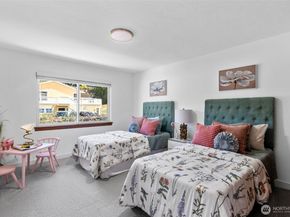 8308 Frederick Place, Edmonds WA 98026