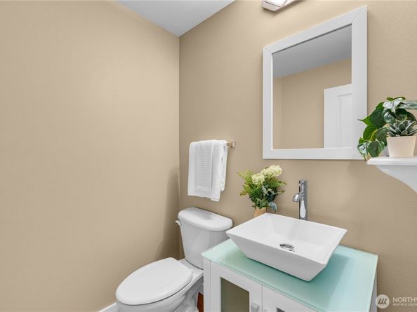 13824 North Creek Drive 1202, Mill Creek WA 98012