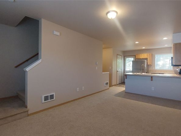 6907 Rainier Drive E 1B, Everett WA 98203