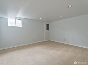 30 SE Bush Street, Issaquah WA 98027