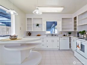 30 SE Bush Street, Issaquah WA 98027