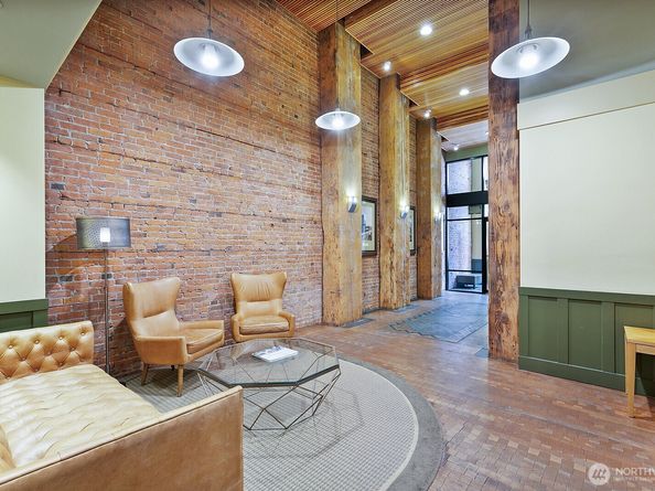 2324 1st Avenue 210, Seattle WA 98121