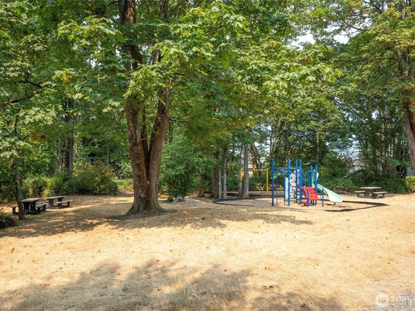 2148 SE 8th Drive, Renton WA 98055
