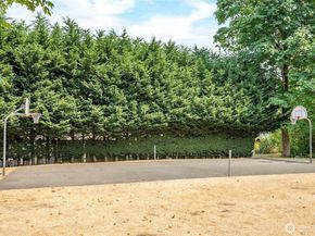 2148 SE 8th Drive, Renton WA 98055