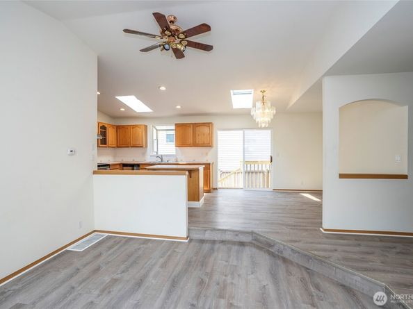 2148 SE 8th Drive, Renton WA 98055