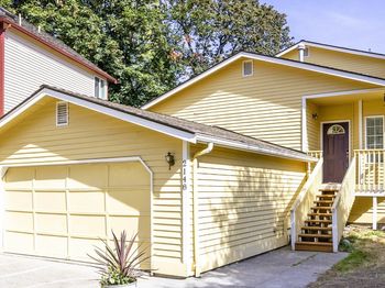 2148 SE 8th Drive