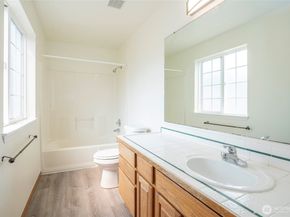 2148 SE 8th Drive, Renton WA 98055