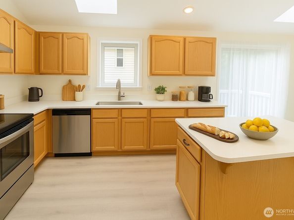 2148 SE 8th Drive, Renton WA 98055