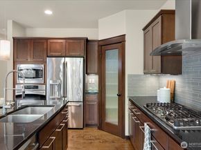 6555 125th Avenue NE, Kirkland WA 98033