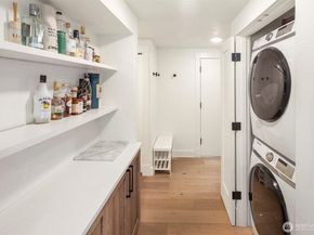 5801 Phinney Avenue N 103, Seattle WA 98103