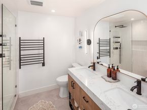 5801 Phinney Avenue N 103, Seattle WA 98103