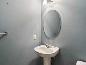 22103 45th Avenue S, Kent WA 98032