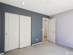 22103 45th Avenue S, Kent WA 98032