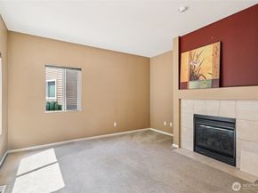 22103 45th Avenue S, Kent WA 98032