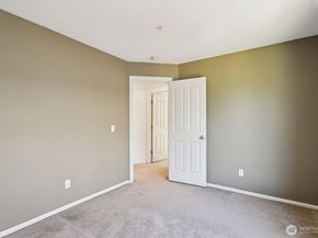 22103 45th Avenue S, Kent WA 98032