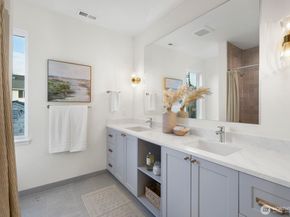 10043 8th Avenue NW, Seattle WA 98177