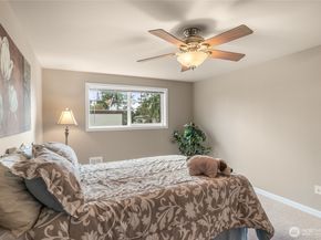 7505 212th Street SW C301, Edmonds WA 98026