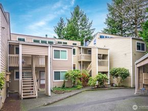 12003 100th Avenue NE 202, Kirkland WA 98034