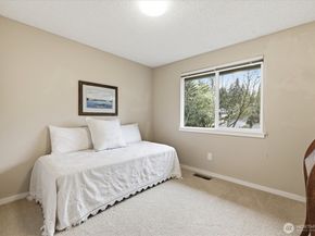 7605 146th Avenue NE, Redmond WA 98052