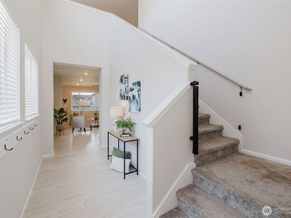 948 Panoramic Loop, Bremerton WA 98312