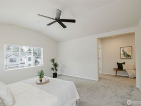 948 Panoramic Loop, Bremerton WA 98312