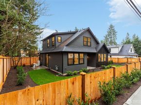 11128 116th Avenue NE 1, Kirkland WA 98033
