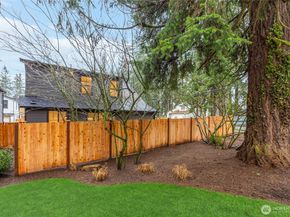 11128 116th Avenue NE 1, Kirkland WA 98033