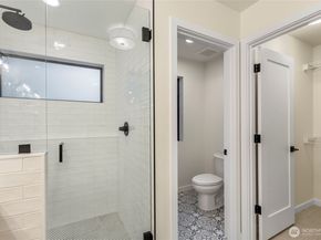 11128 116th Avenue NE 1, Kirkland WA 98033