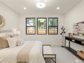 11128 116th Avenue NE 1, Kirkland WA 98033