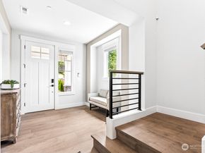 19507 81st Place NE 3, Kenmore WA 98028