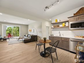 19507 81st Place NE 3, Kenmore WA 98028